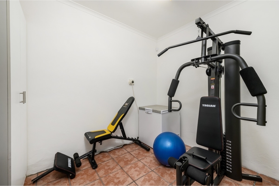4 Bedroom Property for Sale in Summerstrand Eastern Cape